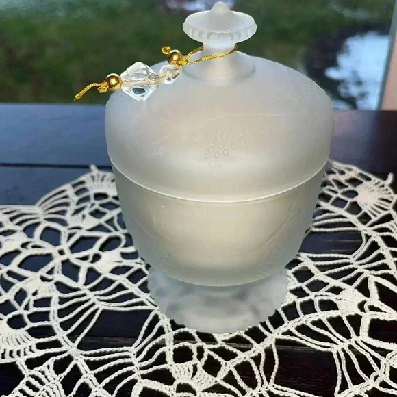 Hand Poured Soy Candle Using Upcycled Vintage Glasssware “Winter” - Picture 2 of 8